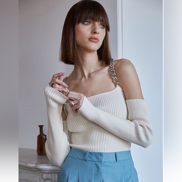 Pixie Market Pia Chain Ribbed Knit Top - Picture 1 of 8